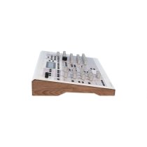 FPGA VA Polyphonic Synthesizer